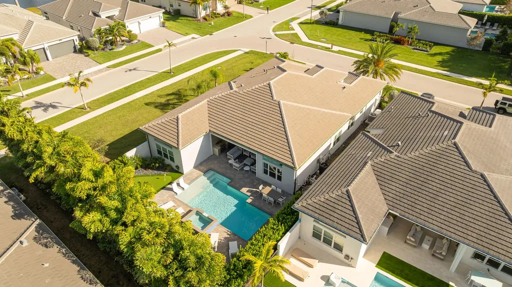 9831 Great Barrier Trail Boynton Beach FL 33473