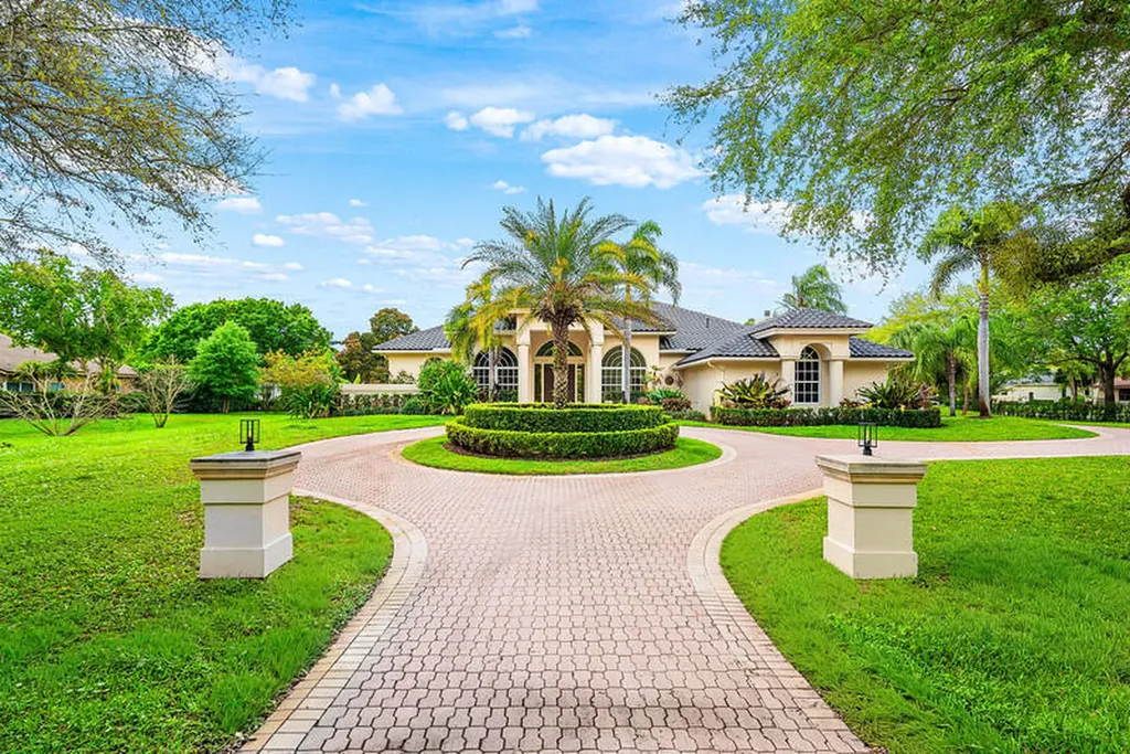 7730 Newport Lane Parkland FL 33067