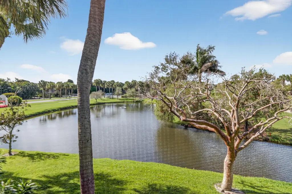 19407 Sabal Lake Drive Boca Raton FL 33434