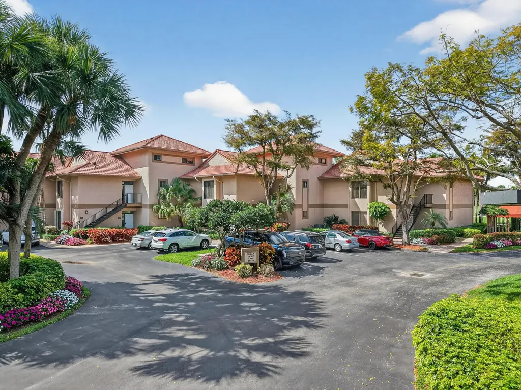 19407 Sabal Lake Drive Boca Raton FL 33434