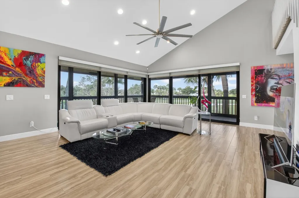 19407 Sabal Lake Drive Boca Raton FL 33434