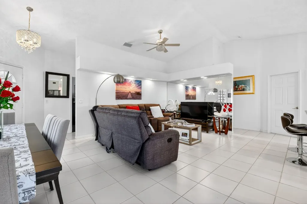 6119 Bear Creek Court Lake Worth FL 33467