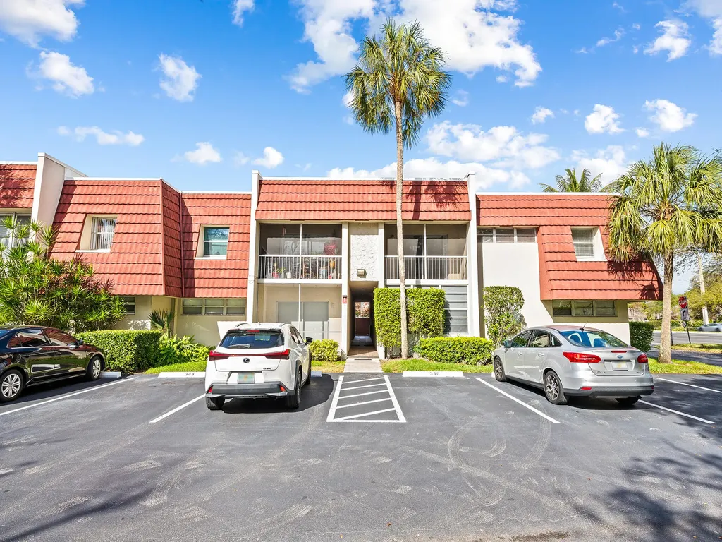 1 Jacaranda Country Club Drive Plantation FL 33324