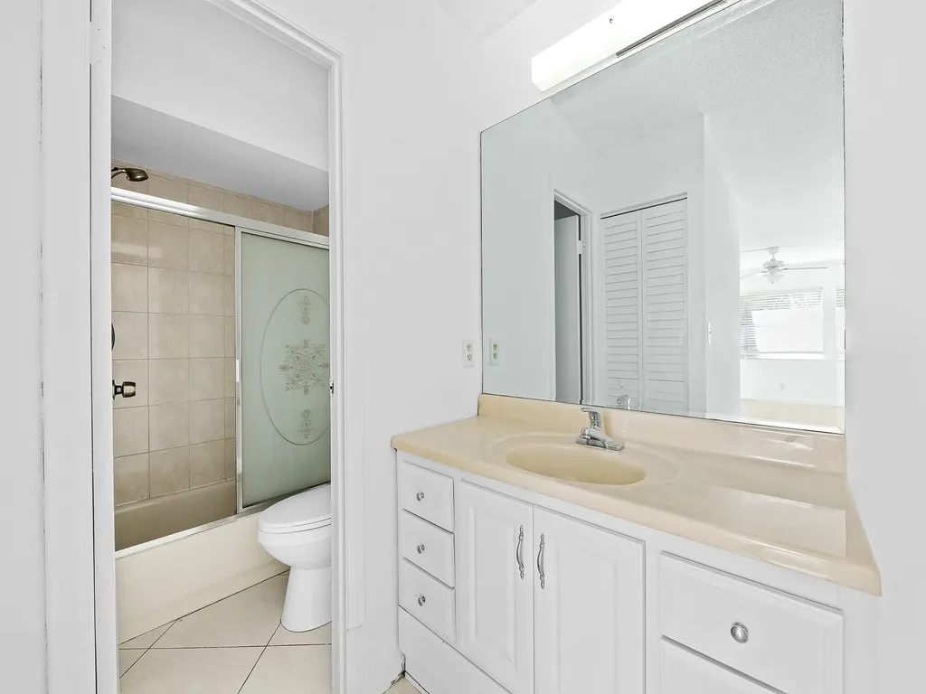 1 Jacaranda Country Club Drive Plantation FL 33324