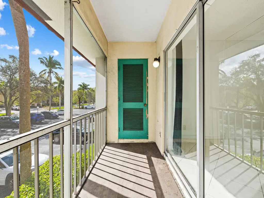 1 Jacaranda Country Club Drive Plantation FL 33324