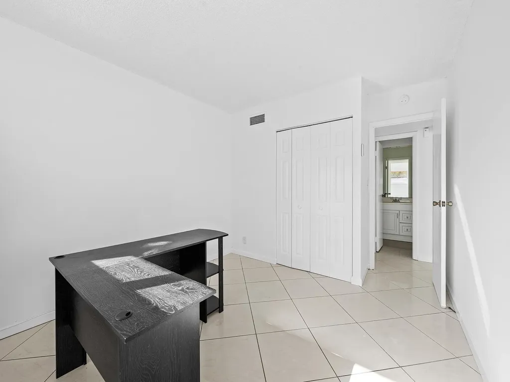 1 Jacaranda Country Club Drive Plantation FL 33324