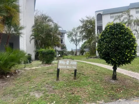 3300 Spanish Moss Terrace Lauderhill FL 33319