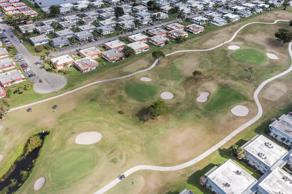 160 Brittany Delray Beach FL 33446