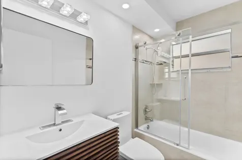 160 Brittany Delray Beach FL 33446