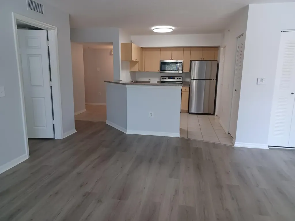 215 Villa Circle Boynton Beach FL 33435