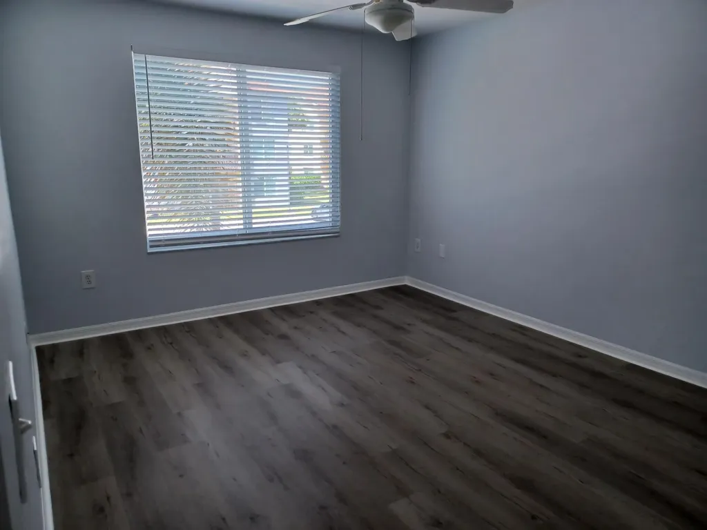 215 Villa Circle Boynton Beach FL 33435