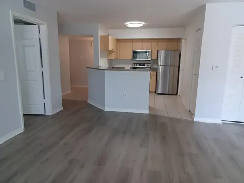 215 Villa Circle Boynton Beach FL 33435