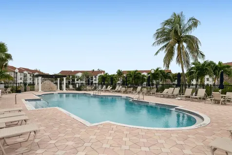 215 Villa Circle Boynton Beach FL 33435