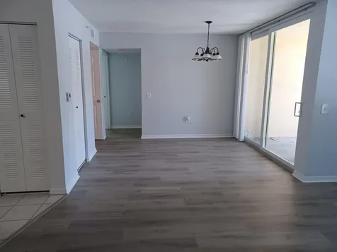 215 Villa Circle Boynton Beach FL 33435