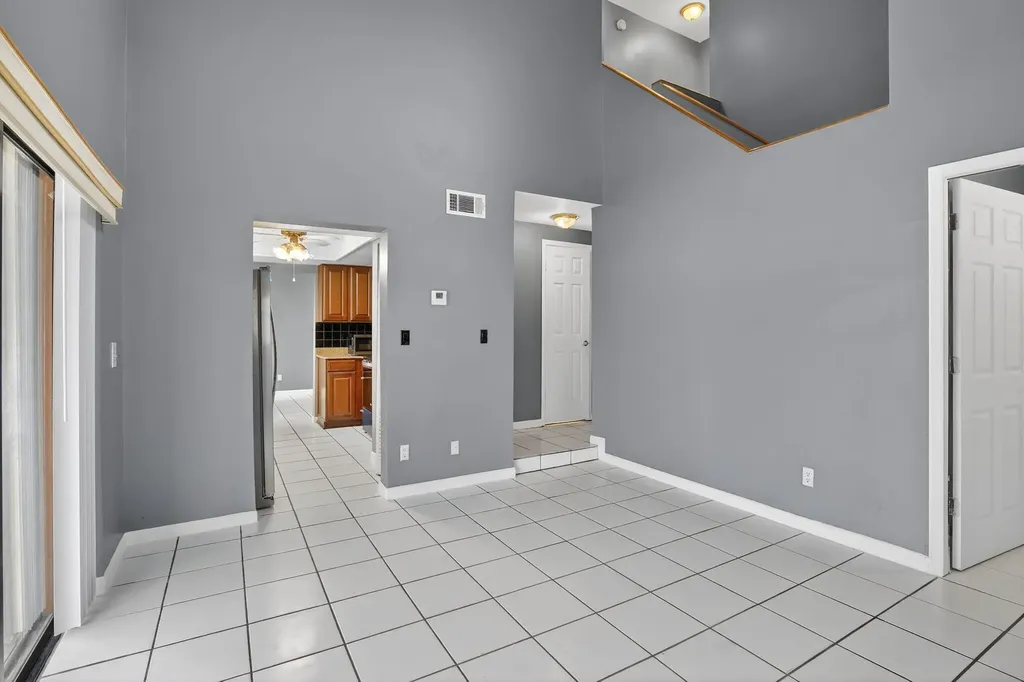 7721 NW 42nd Court Hollywood FL 33024