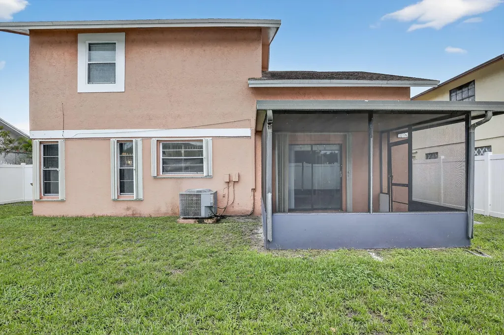 7721 NW 42nd Court Hollywood FL 33024