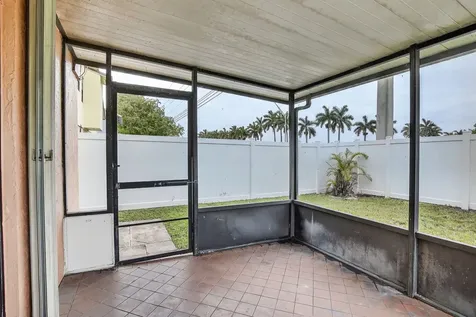 7721 NW 42nd Court Hollywood FL 33024