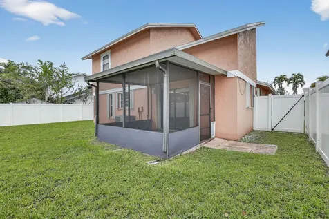 7721 NW 42nd Court Hollywood FL 33024