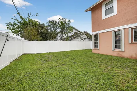 7721 NW 42nd Court Hollywood FL 33024