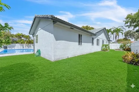 10734 NW 20th Drive Coral Springs FL 33071