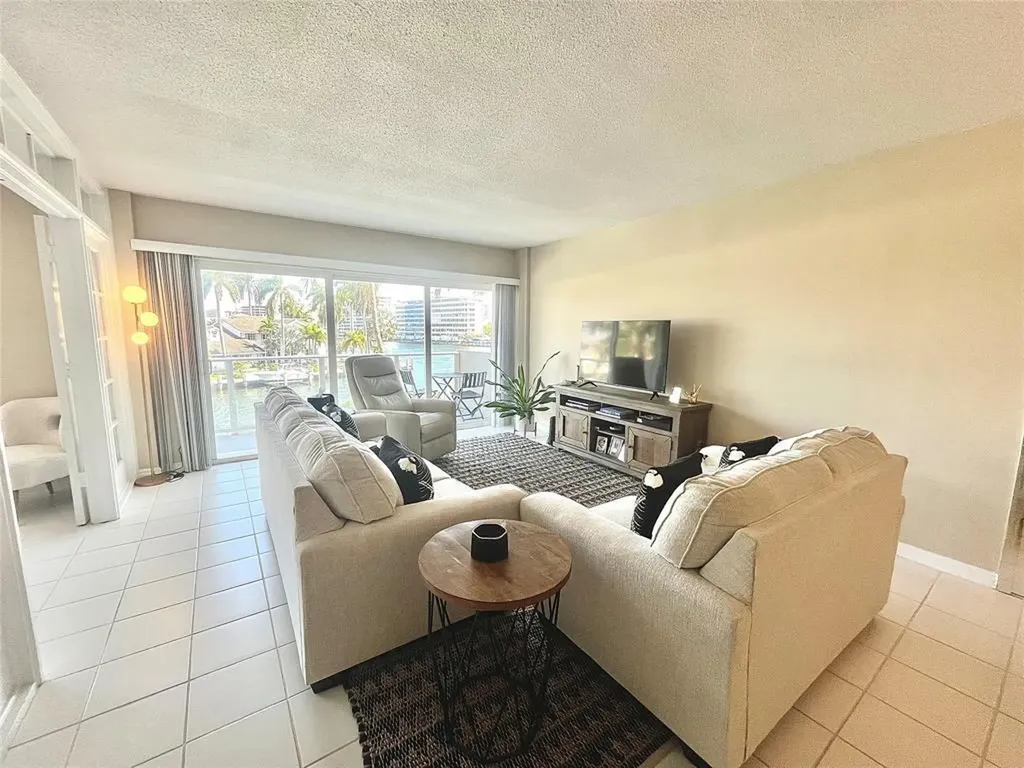 140 NE 28th Avenue Pompano Beach FL 33062