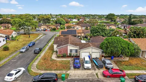9721 W Daffodil Lane Miramar FL 33025
