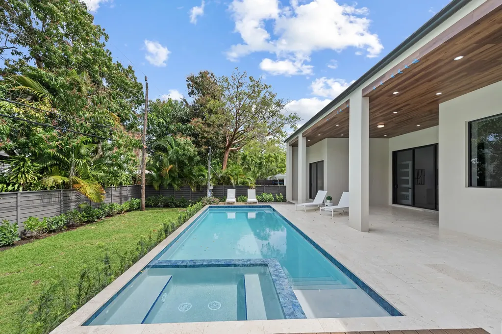 801 SE 6th Court Fort Lauderdale FL 33301
