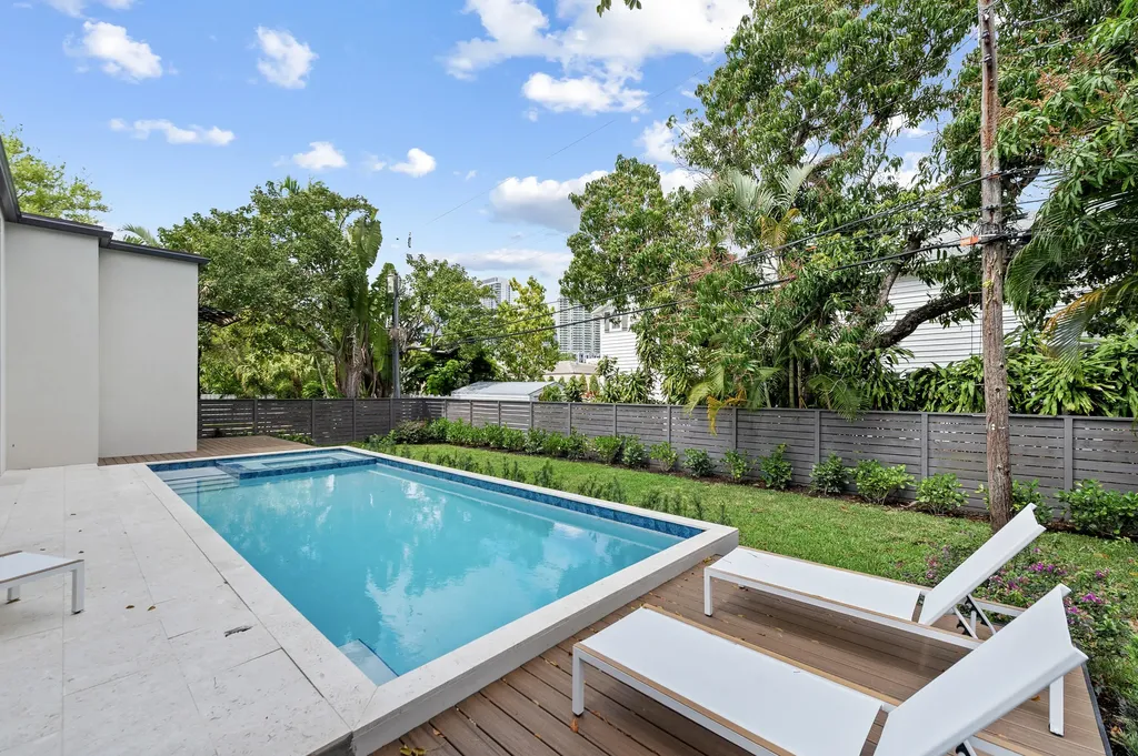 801 SE 6th Court Fort Lauderdale FL 33301