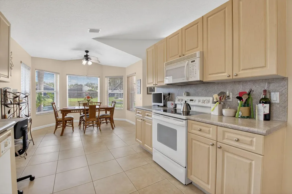 7094 Avila Terrace Way Delray Beach FL 33446