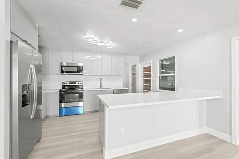 534 E Del Monte Avenue Clewiston FL 33440