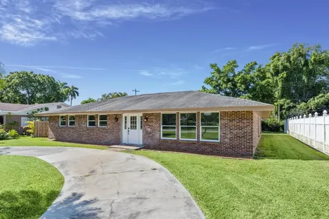 534 E Del Monte Avenue Clewiston FL 33440