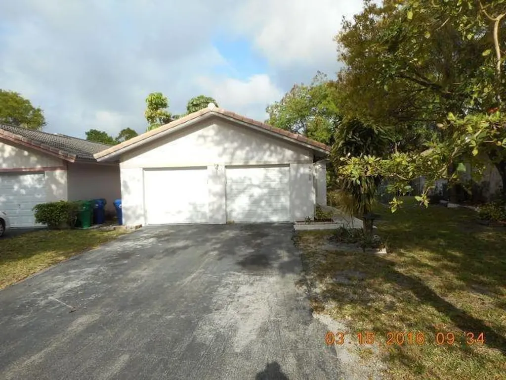 1722 NW 93rd Terrace Coral Springs FL 33071