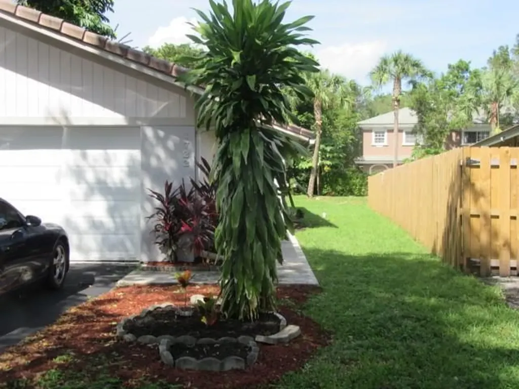1722 NW 93rd Terrace Coral Springs FL 33071