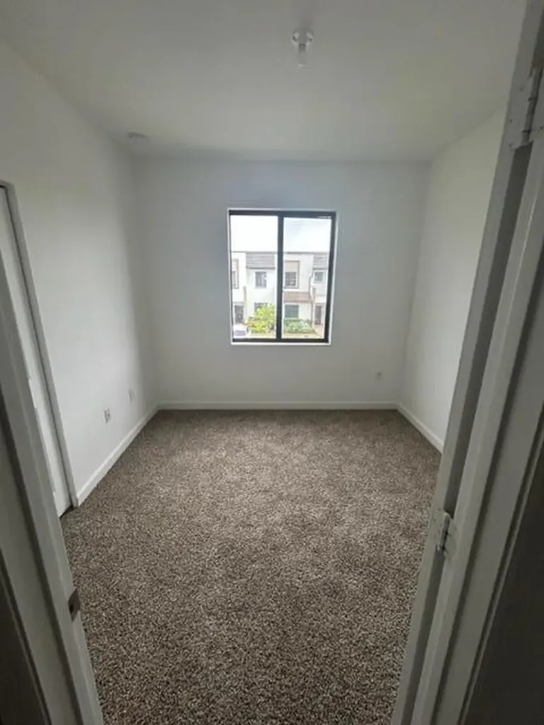 20623 NE 7th Place North Miami Beach FL 33179