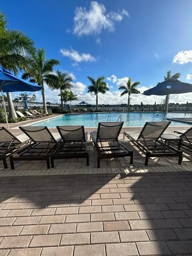 20623 NE 7th Place North Miami Beach FL 33179