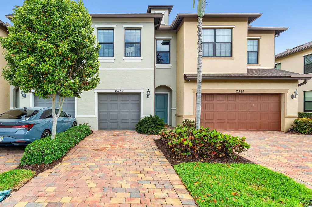 2345 Byron Street Palm Springs FL 33406