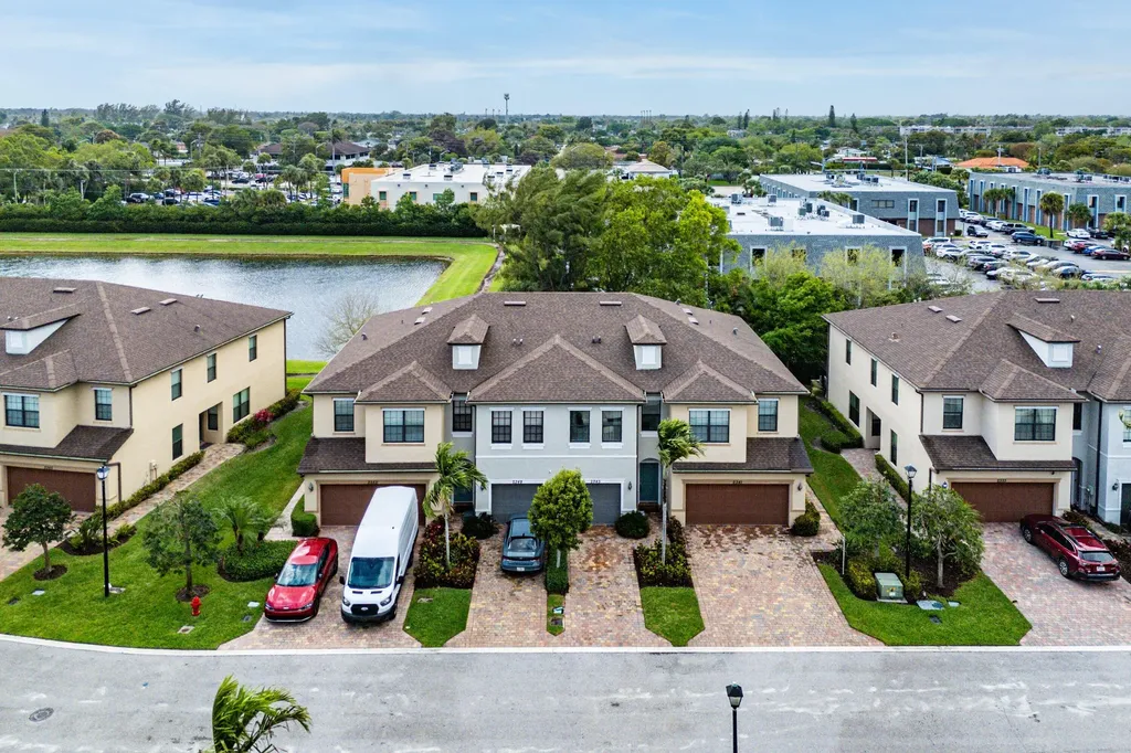 2345 Byron Street Palm Springs FL 33406