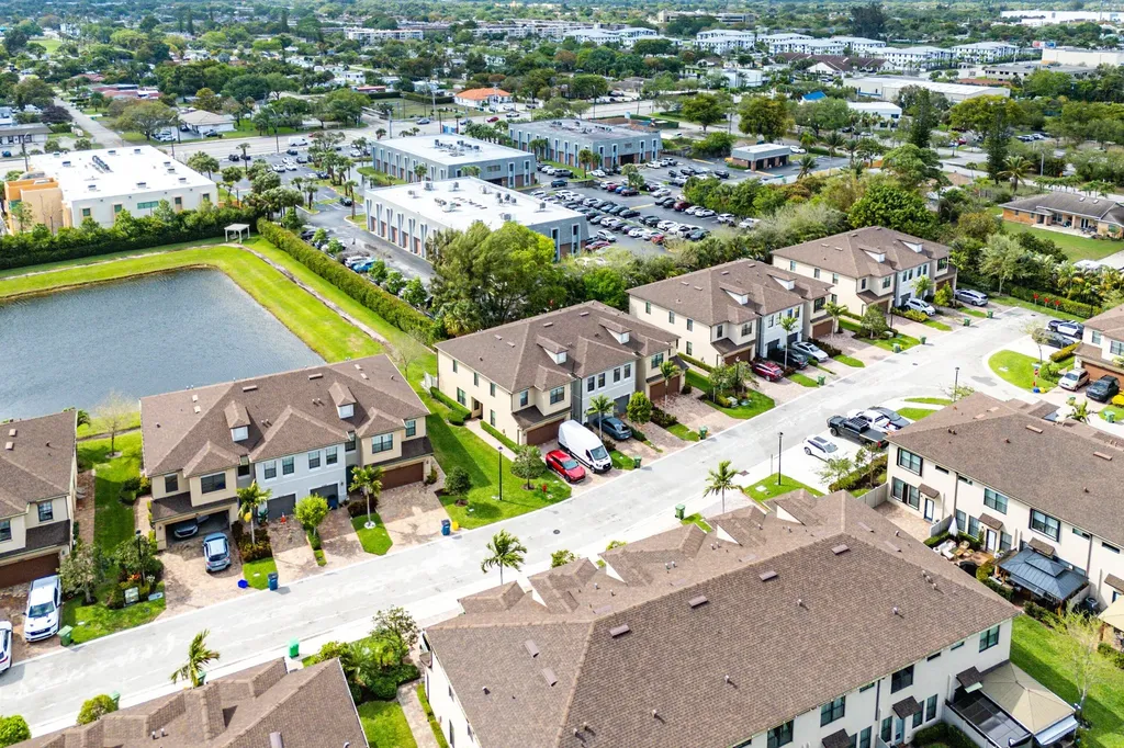 2345 Byron Street Palm Springs FL 33406
