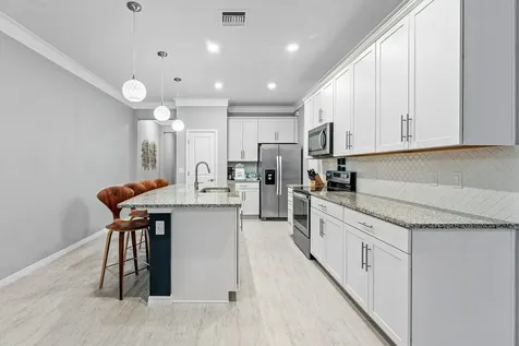 2345 Byron Street Palm Springs FL 33406