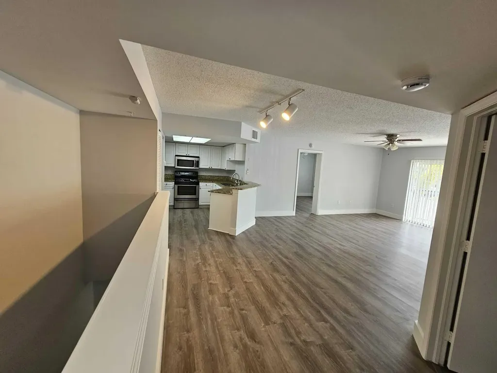 1100 S Crestwood Court S Royal Palm Beach FL 33411