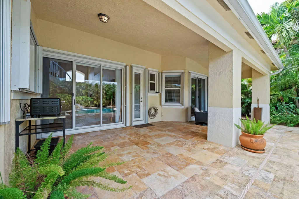 8445 Phoenician Court Davie FL 33328