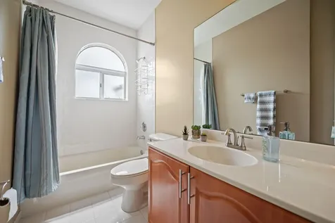 8445 Phoenician Court Davie FL 33328