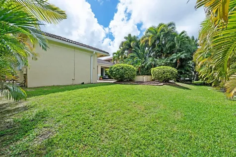 8445 Phoenician Court Davie FL 33328