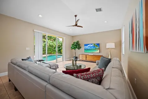 8445 Phoenician Court Davie FL 33328