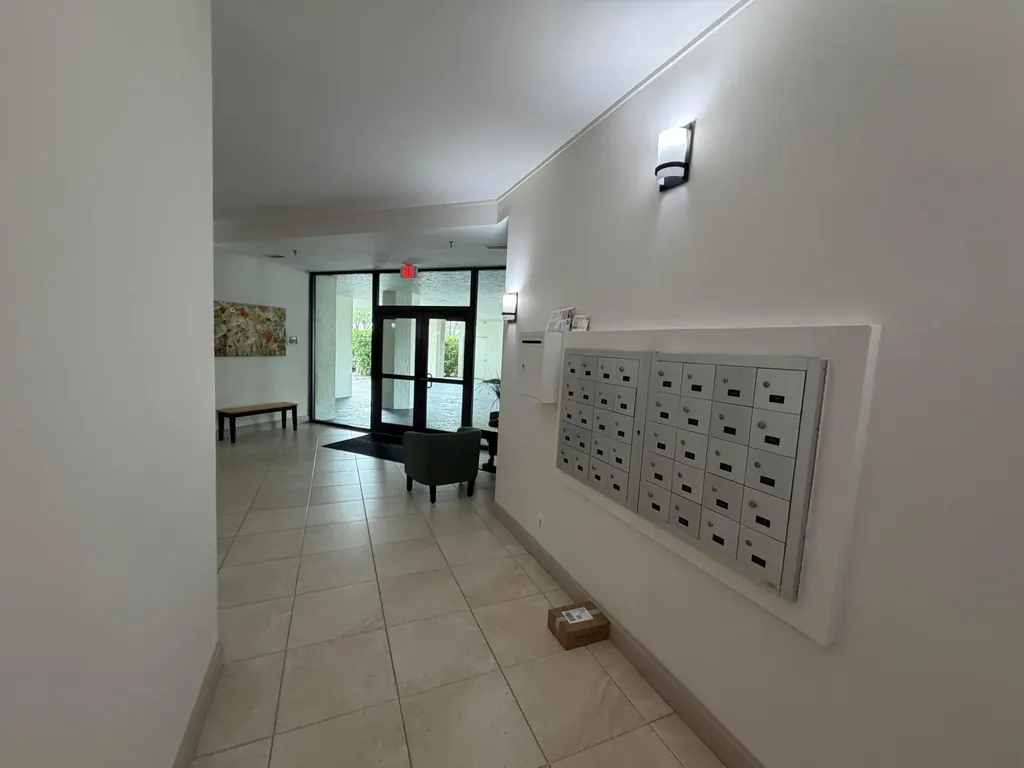 6463 La Costa Drive Boca Raton FL 33433