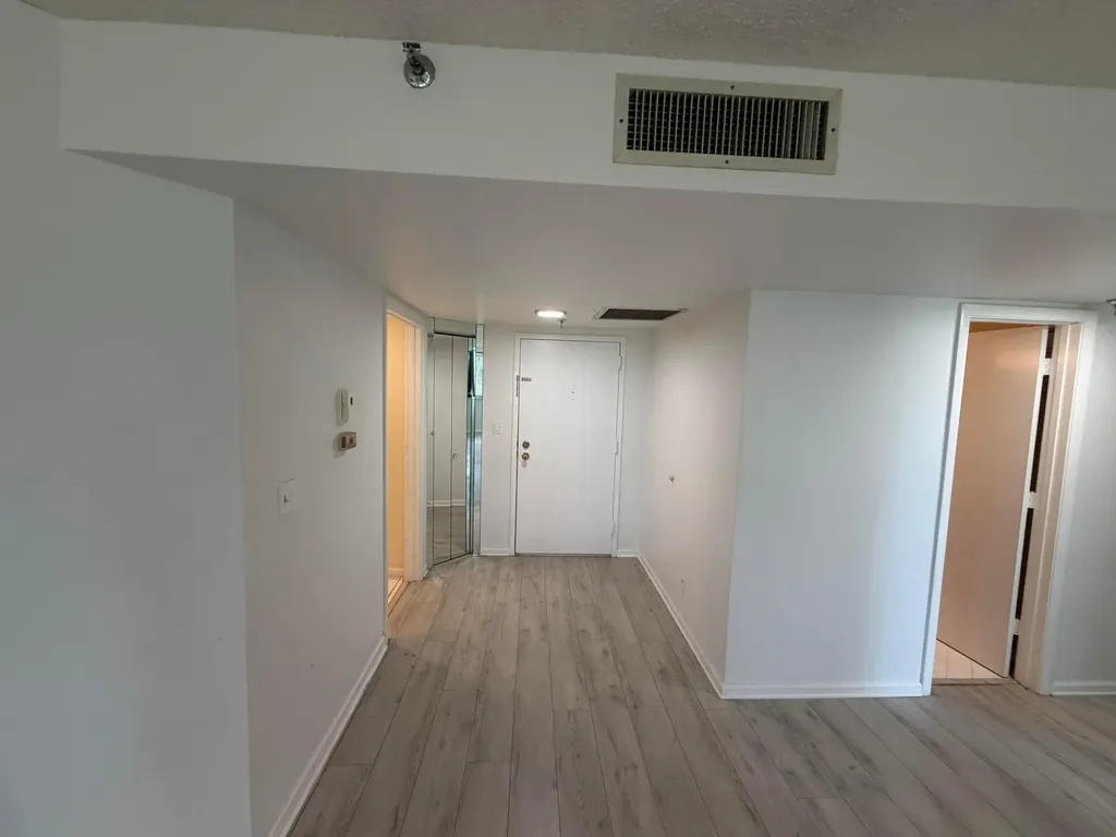 6463 La Costa Drive Boca Raton FL 33433