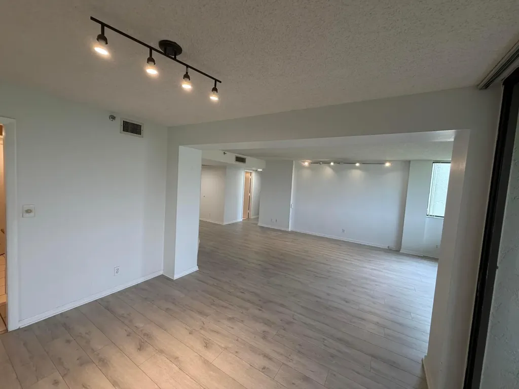 6463 La Costa Drive Boca Raton FL 33433