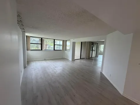 6463 La Costa Drive Boca Raton FL 33433