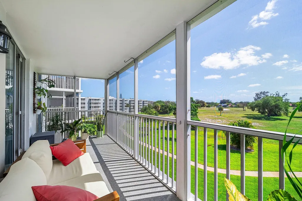 6699 NW 2nd Avenue Boca Raton FL 33487