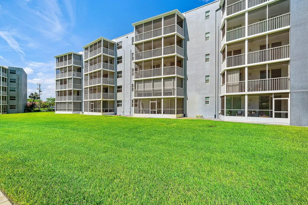 6699 NW 2nd Avenue Boca Raton FL 33487
